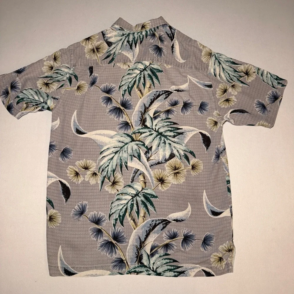 Tommy Bahama Silk Shirt Mens S Grey Jacquard Floral Tropical Hawaiian Camp Aloha